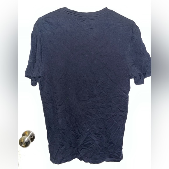 Guess Tee - Picture 4 of 4